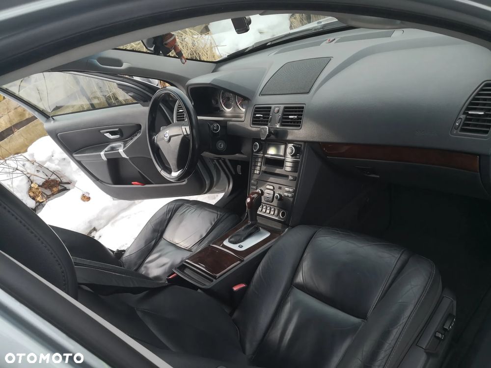 Volvo XC 90 - 8