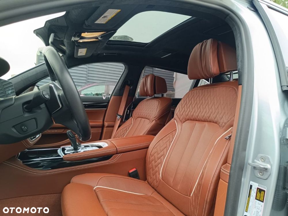 BMW Seria 7 - 18