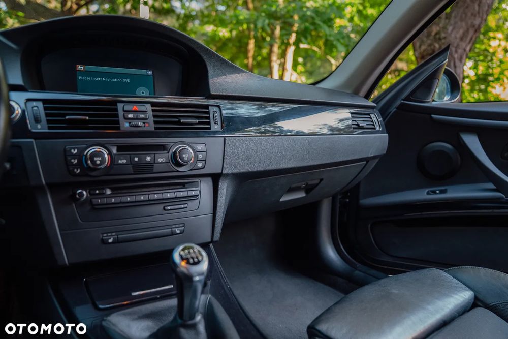 BMW Seria 3 325i - 15