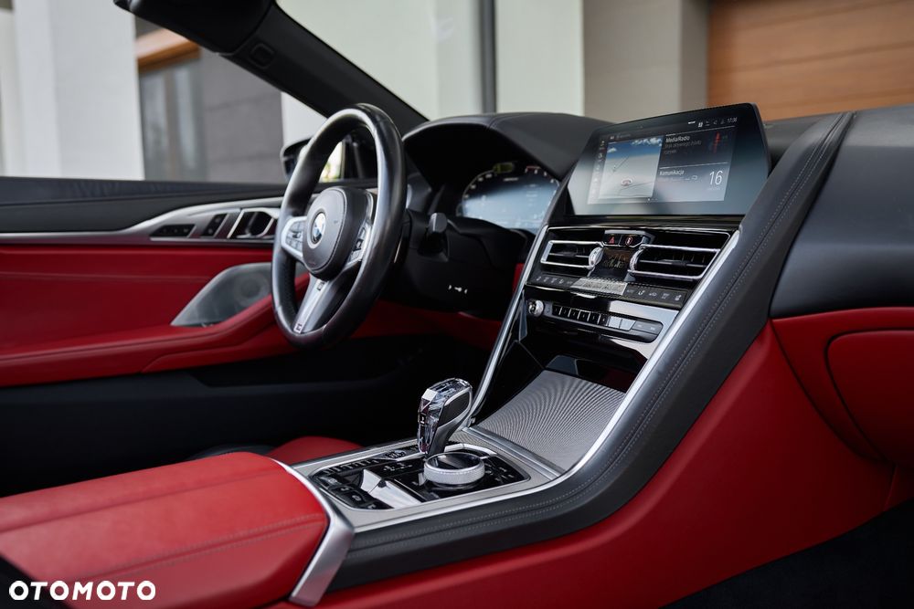 BMW Seria 8 - 33