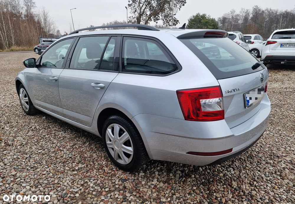 Skoda Octavia 1.6 TDI Style DSG - 8