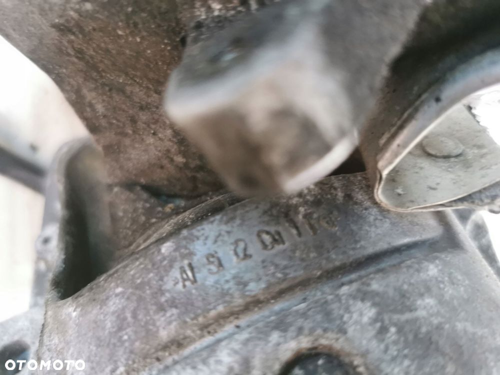 audi a4 b8 poduszka silnika 8k0199381 łapa wspornik silnika 8k0199308bj - 8