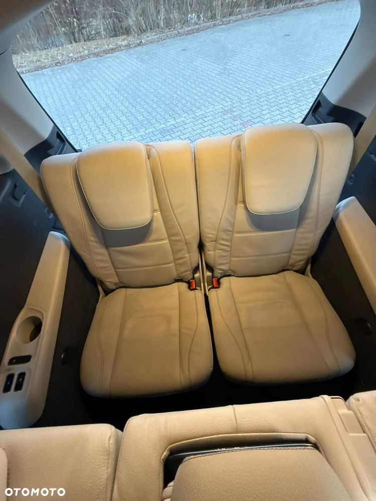 Mercedes-Benz GLS - 15