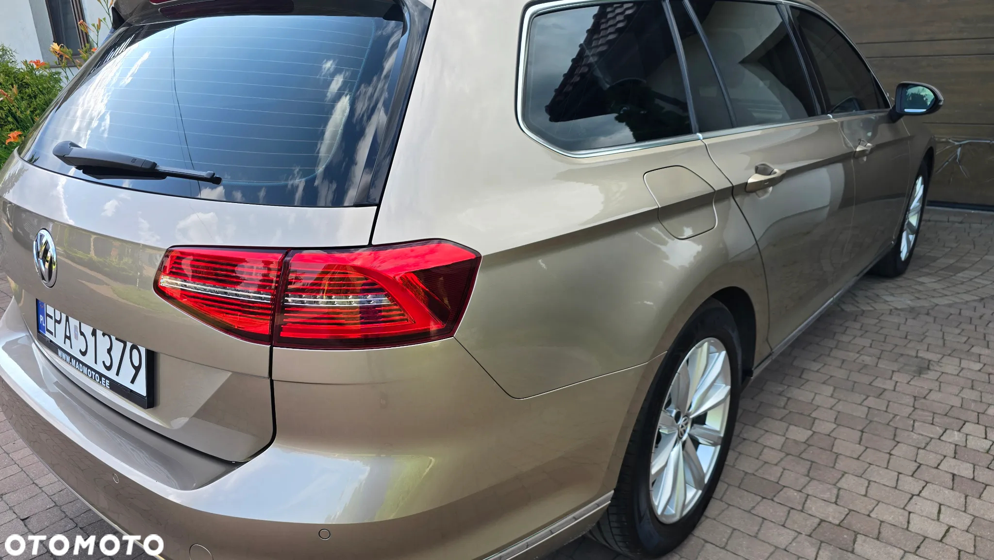 Volkswagen Passat - 10