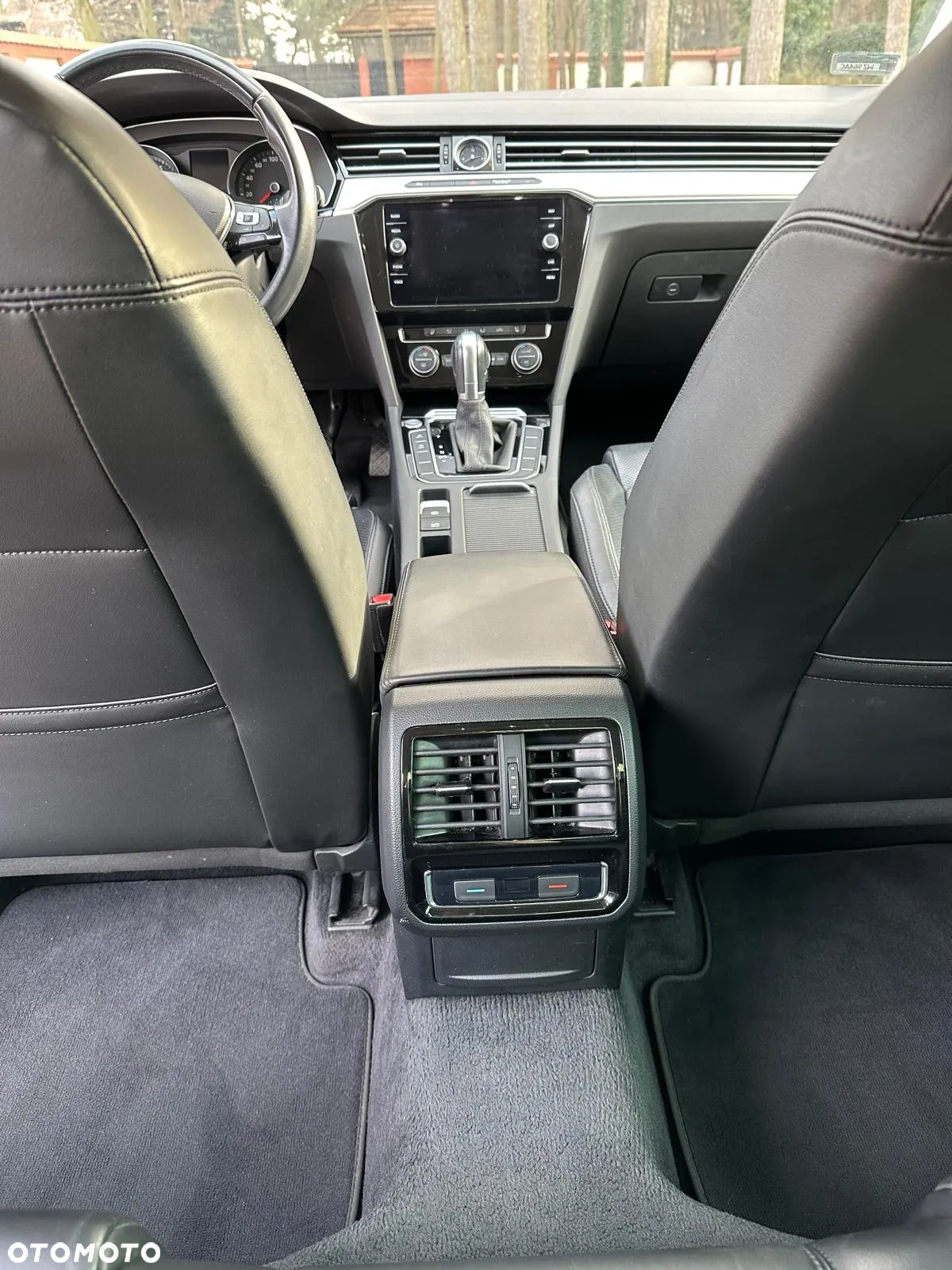 Volkswagen Passat - 17
