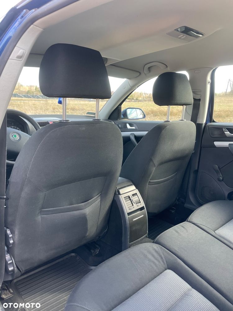 Skoda Octavia 2.0 FSI Elegance - 12