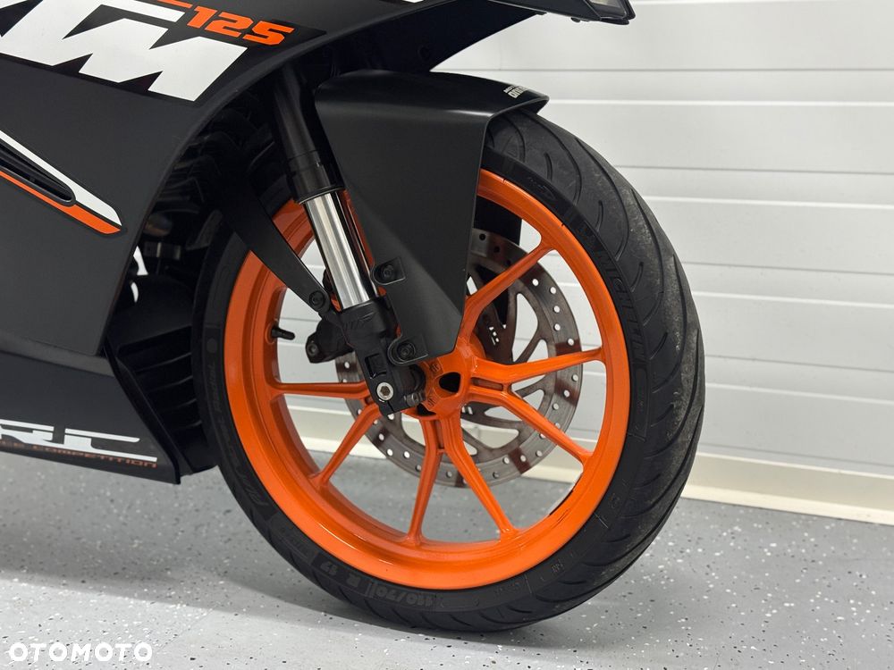 KTM RC 125 - 12
