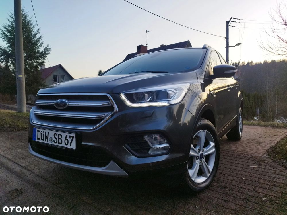 Ford Kuga - 1