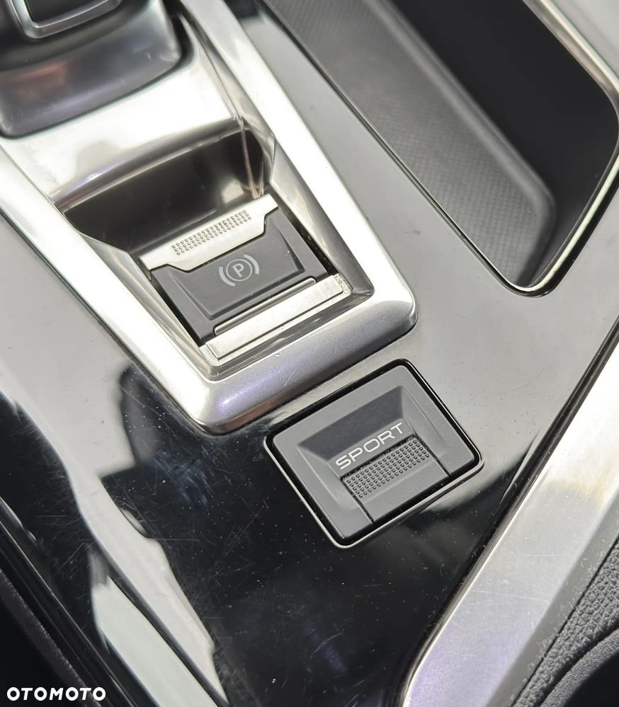 Peugeot 3008 THP 165 EAT6 Stop & Start Active - 26