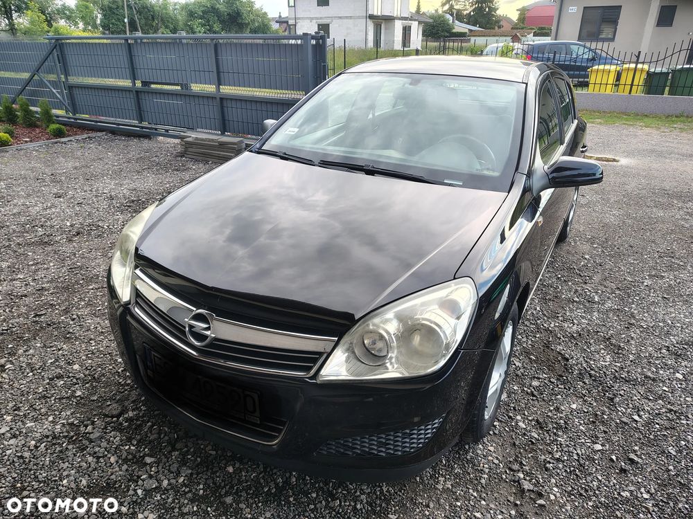 Opel Astra 1.6 Essentia - 2