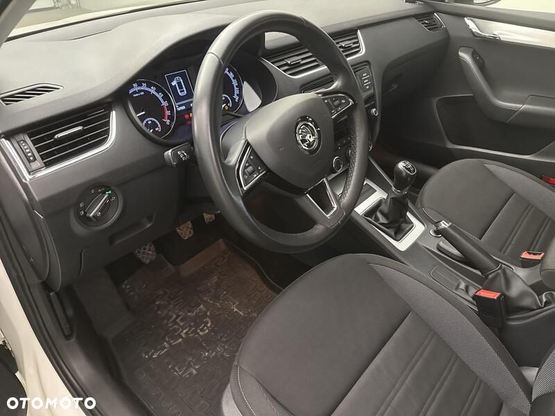 Skoda Octavia - 10