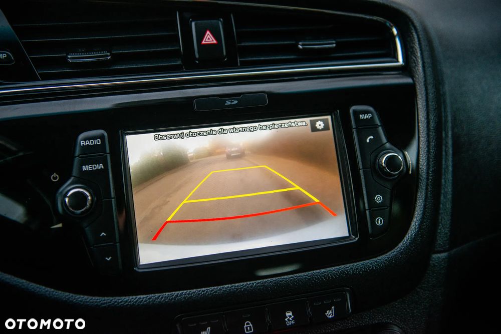 Kia Ceed 1.6 GDI Dream-Team Edition - 31