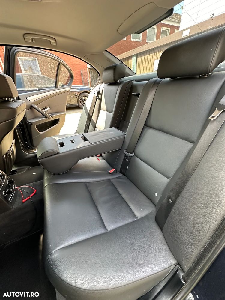 BMW Seria 5 520i Aut. Edition Exclusive - 17