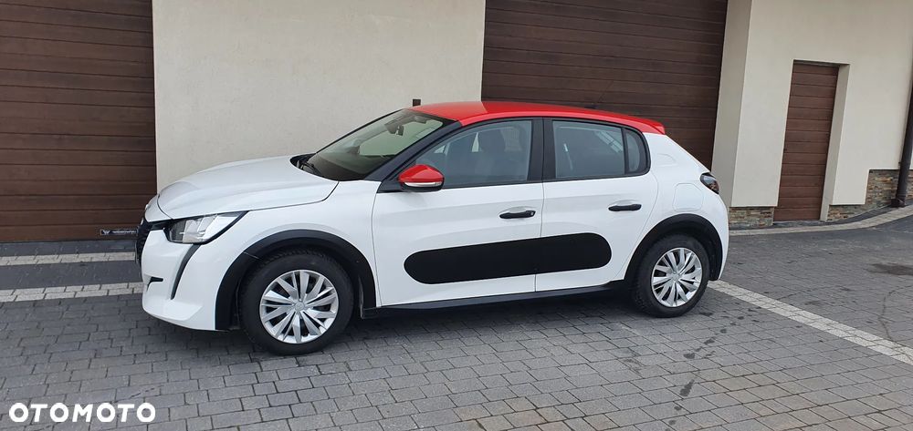 Peugeot 208 - 1