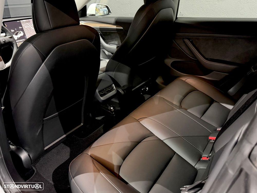 Tesla Model 3 Standard Range Plus RWD - 11