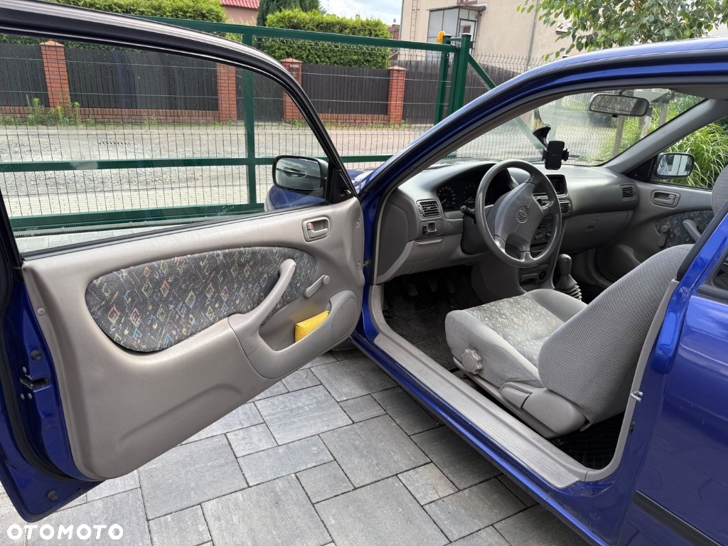 Toyota Corolla 1.4 XLi - 3