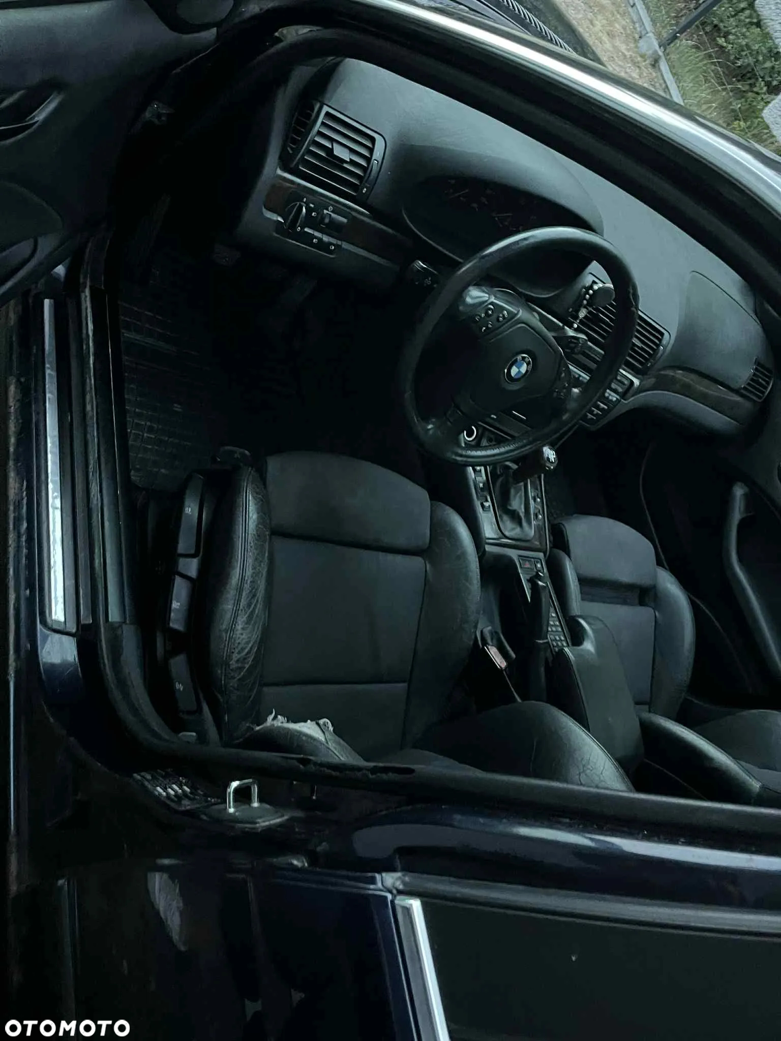BMW Seria 3 330d - 4