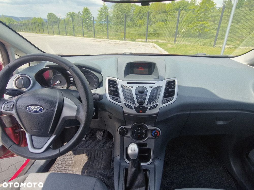 Ford Fiesta 1.3 Trend - 9