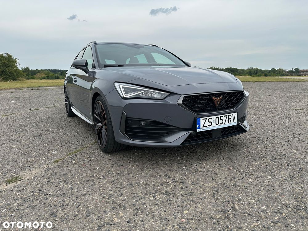 Cupra Leon 2.0 TSI VZ DSG - 4