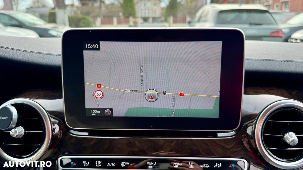 Mercedes-Benz V 250 (BlueTEC) d lang 4Matic 7G-TRONIC Avantgarde Edition - 23