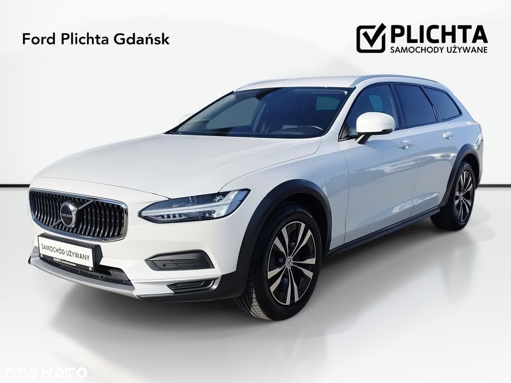 Volvo V90 Cross Country - 1