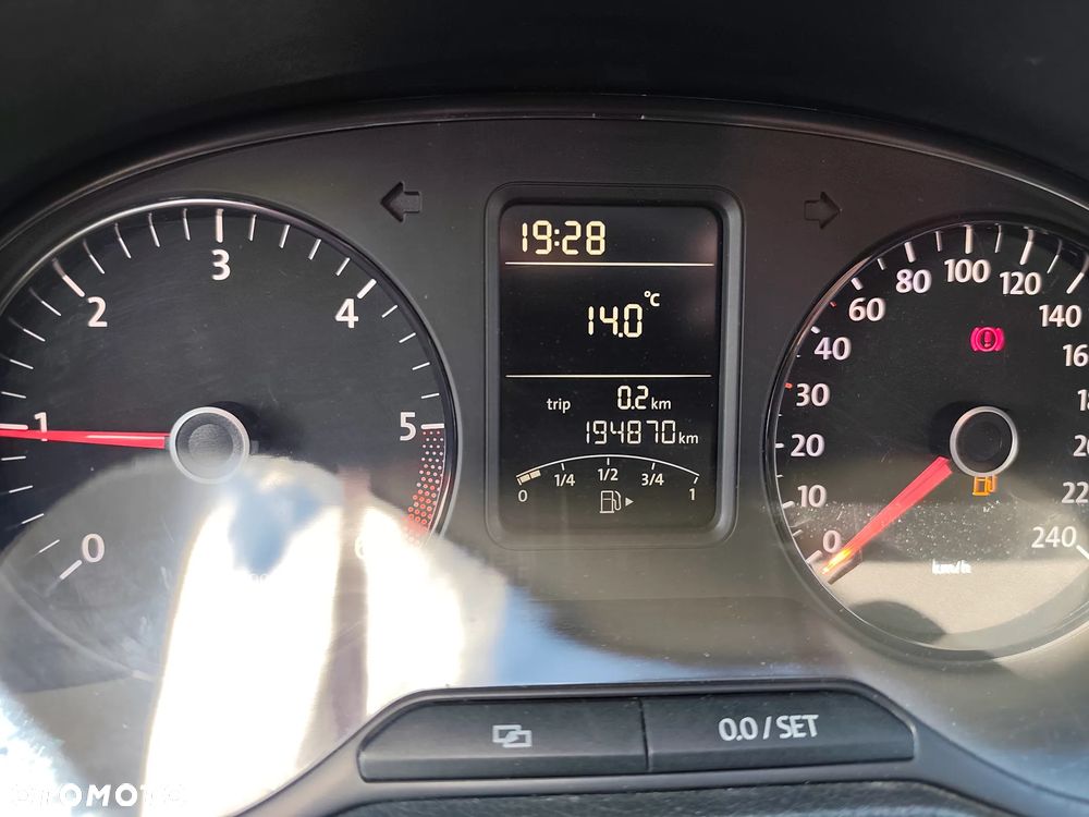 Volkswagen Polo - 17