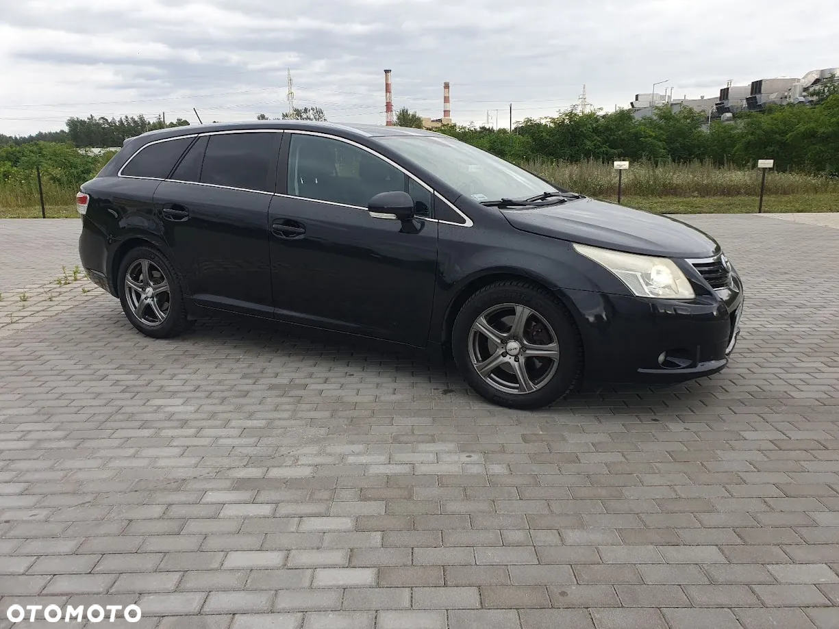 Toyota Avensis 2.2 D-4D 2010 - 3