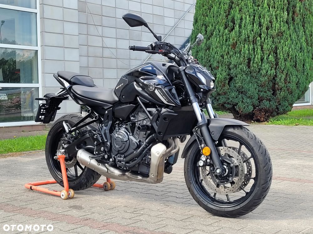 Yamaha MT - 8