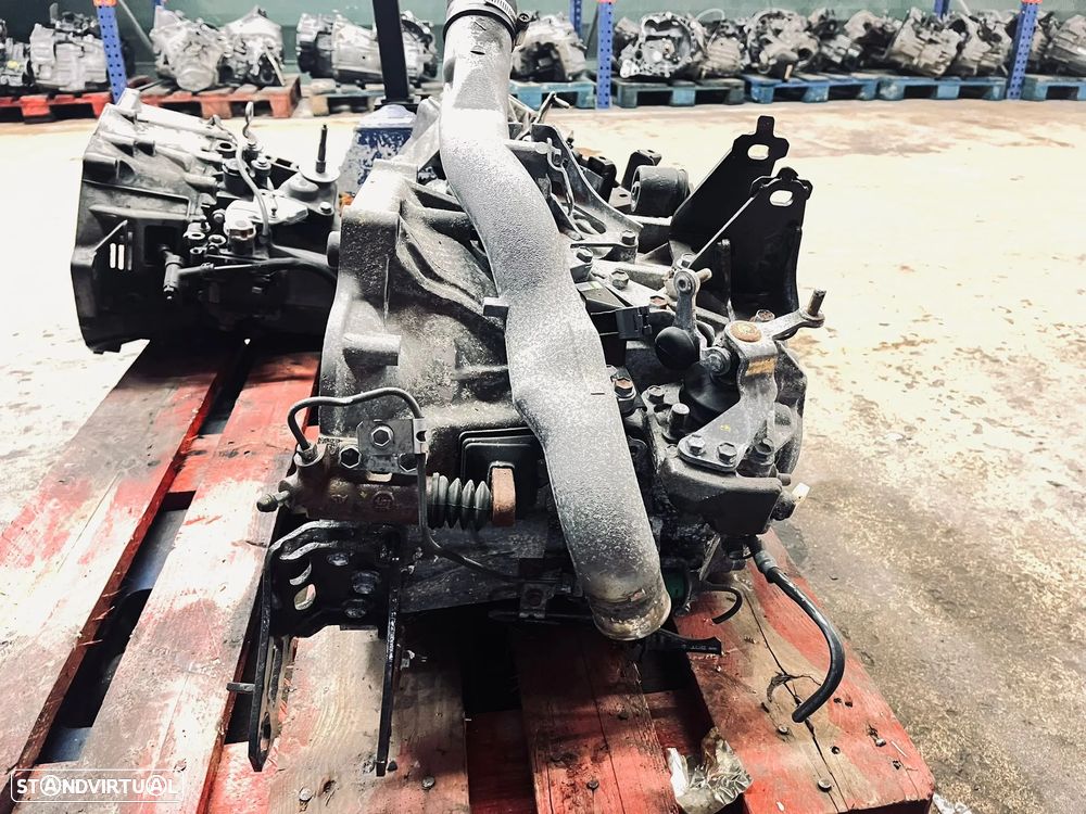 Caixa de 6 velocidades manual TOYOTA AVENSIS 2.0 2.2 D4D T25 T27 - 3
