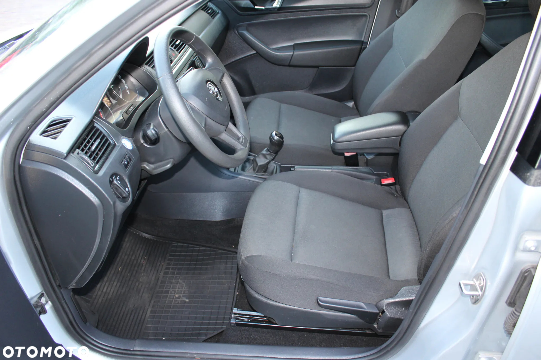 Skoda RAPID 1.0 TSI Active - 13