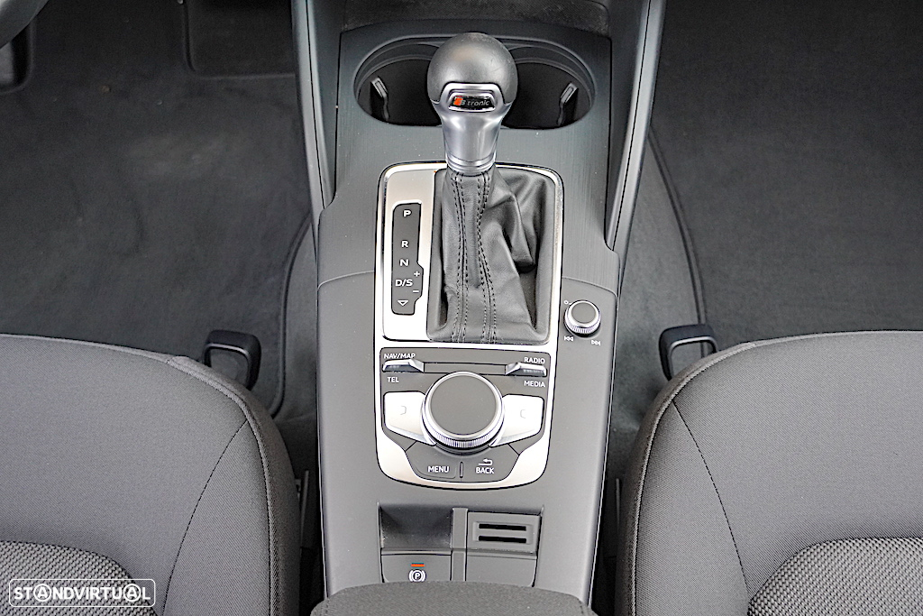Audi A3 Sportback 30 TFSI S tronic - 27