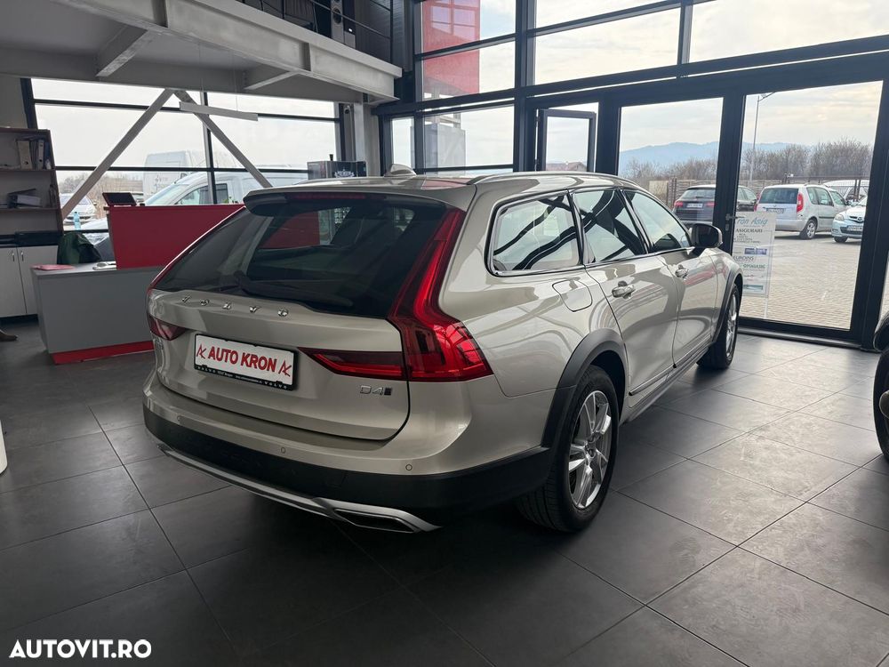 Volvo V90 - 3