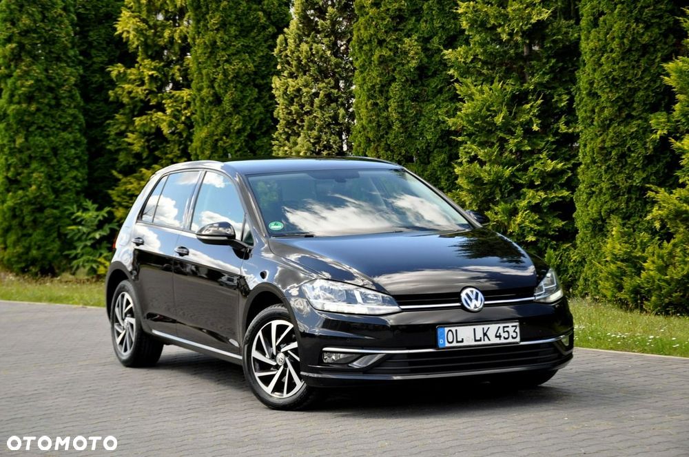Volkswagen Golf - 2