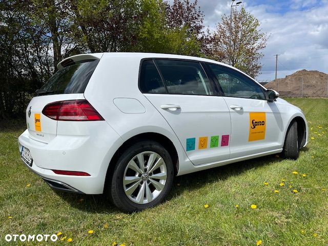 Volkswagen Golf - 2