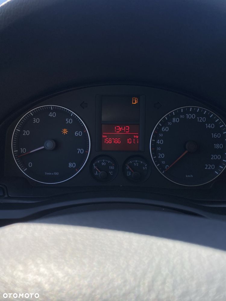 Volkswagen Golf - 5