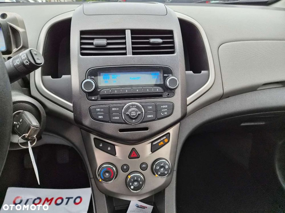 Chevrolet Aveo - 24