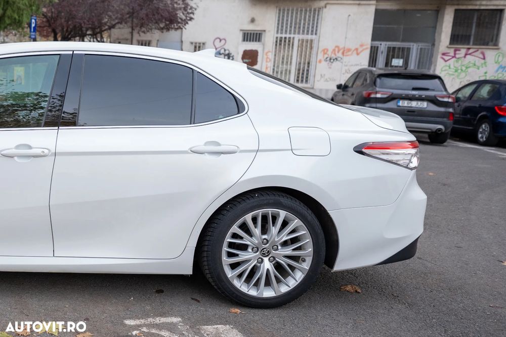 Toyota Camry 2.5 Hybrid Exclusive - 4
