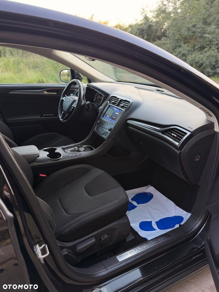 Ford Mondeo - 16
