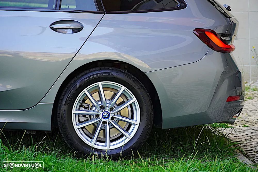 BMW 320 e Touring Corporate Edition Auto - 5