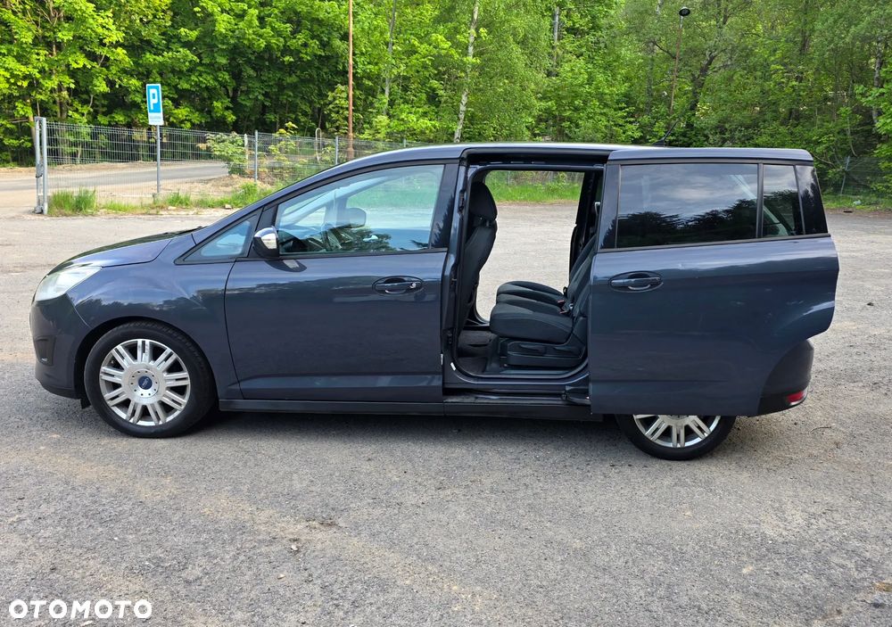 Ford Grand C-MAX - 14