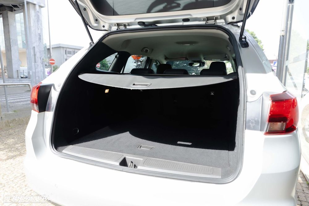 Opel Astra Sports Tourer 1.5 D Design & Tech S/S - 22