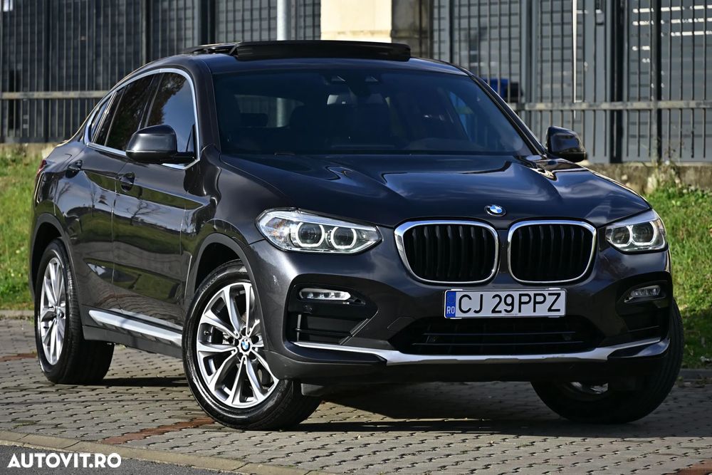 BMW X4 xDrive30i AT xLine - 1