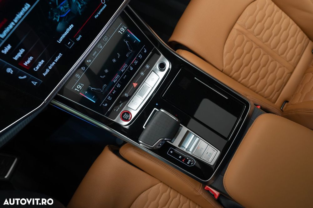 Audi RS Q8 - 15