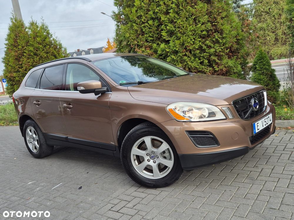 Volvo XC 60 2.4D AWD Momentum - 20
