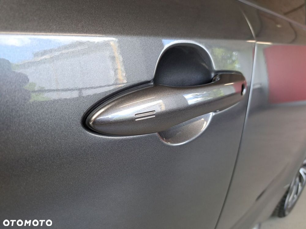 Toyota Corolla 1.8 Hybrid Style - 39