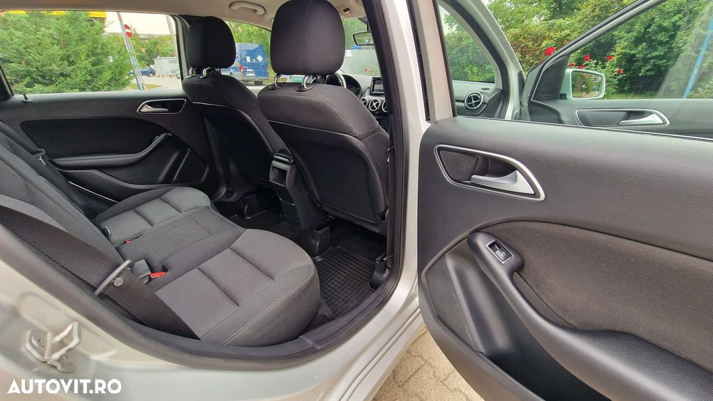 Mercedes-Benz B 180 CDI BlueEfficiency 7G-DCT - 9