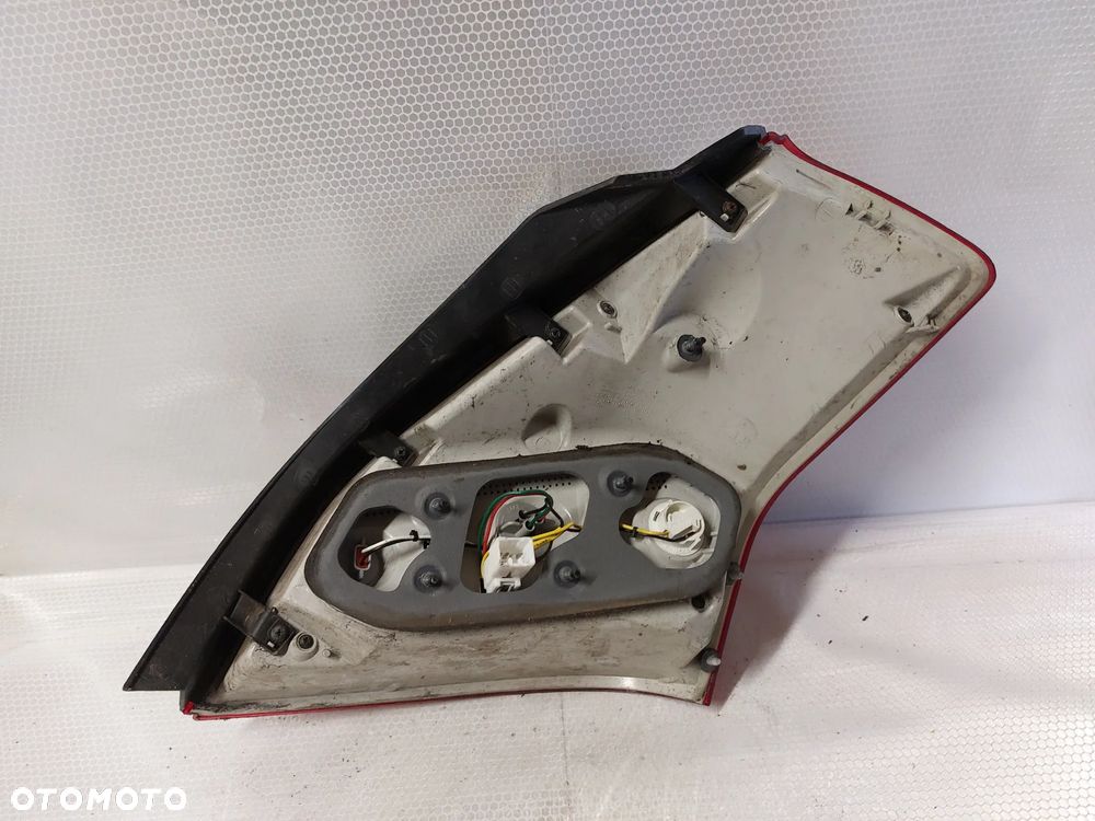 .  LAMPA TYL TYLNA LEWA KIA PRO CEED 1 - 3