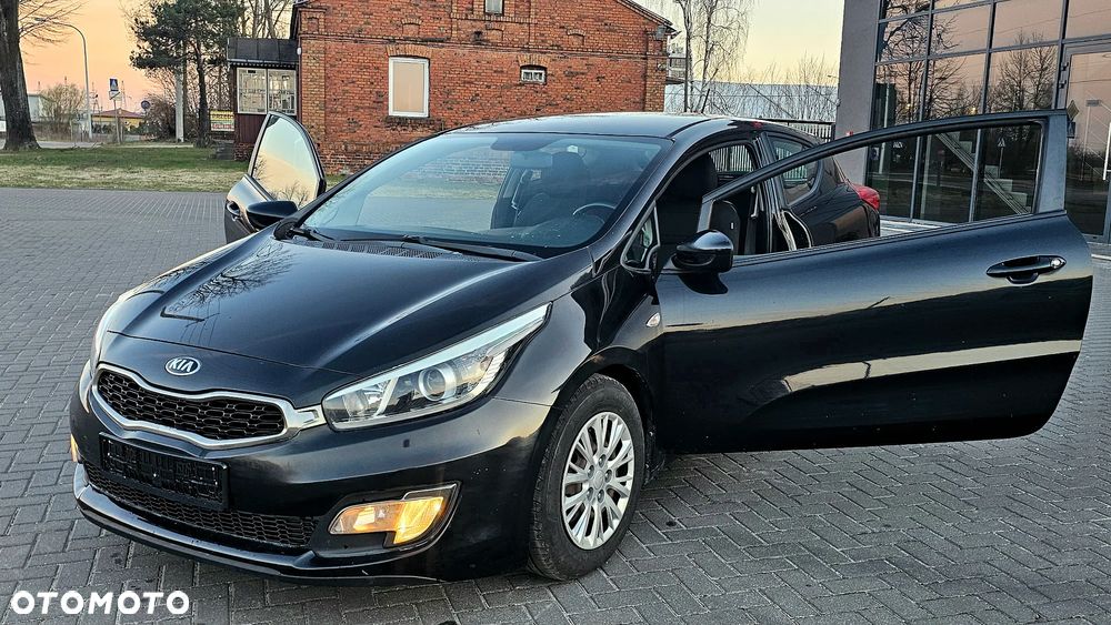 Kia Ceed 1.4 CVVT Dream Team Edition - 14