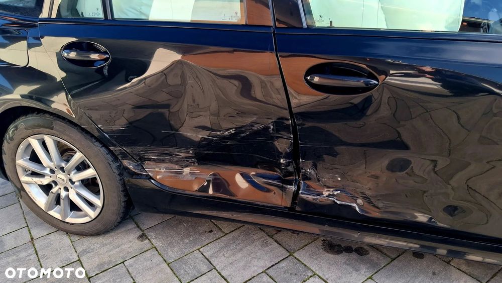 BMW Seria 3 318d Edition Luxury Line Purity - 7