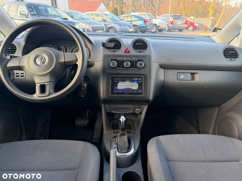 Volkswagen Caddy Maxi Comfortline DSG - 8